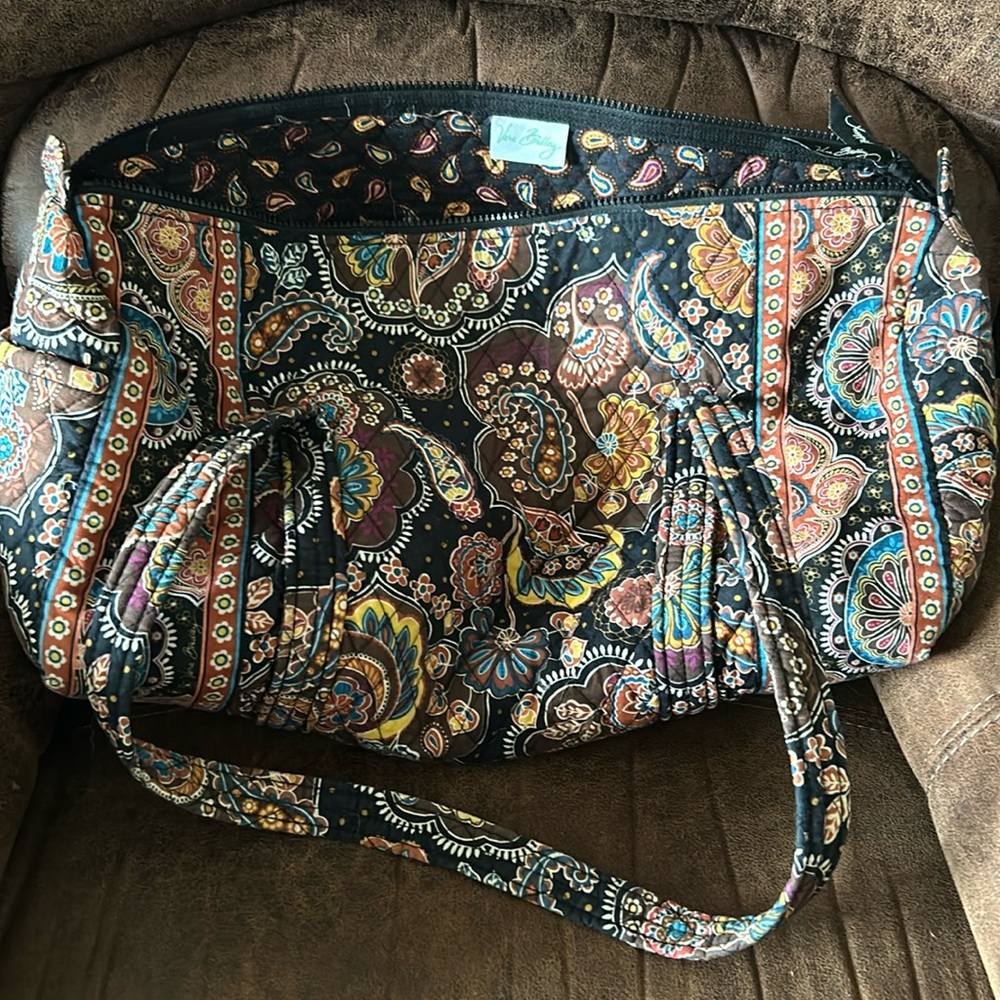 Medium size duffle bag